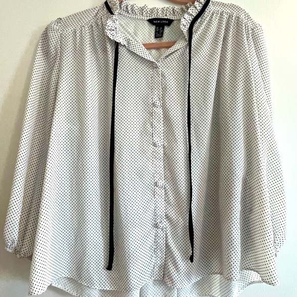 Float Polka Dot Blouse with Sleeve Detail (M) - Picture 1 of 3